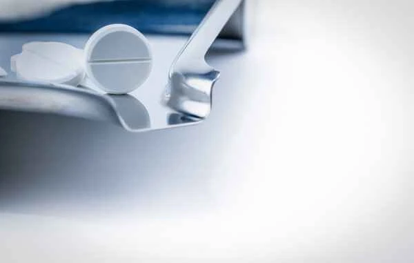 Can Fuyangkang be applied to scrotal eczema?