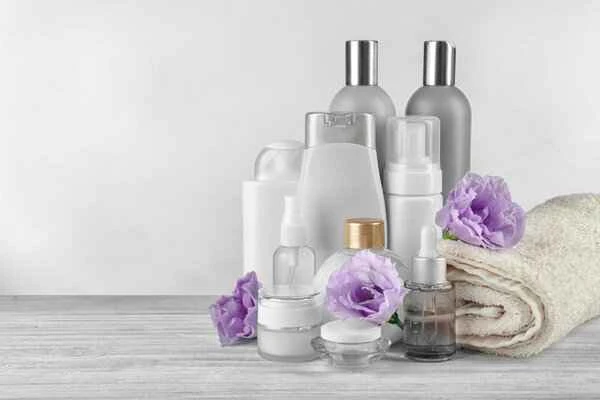 How to cover up eyelid scars beautifully