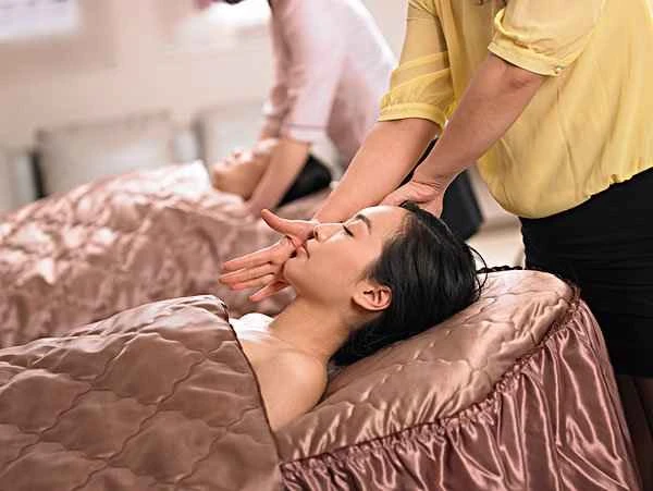 What to do if you get stung on the head by a gourd wasp