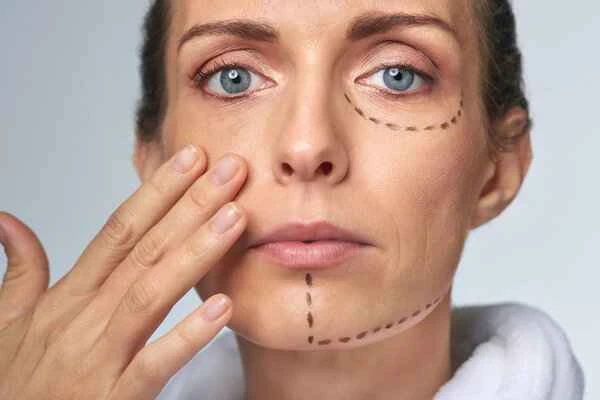 How to release nerve compression caused by scar tissue after a facelift?